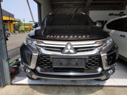 Mobil Mitsubishi Pajero Sport Dakar 2017 dijual, Jawa Barat  1