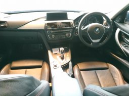 Jual mobil BMW 3 Series 328i 2013 dengan harga murah di Jawa Barat  3