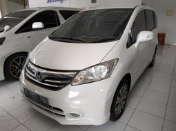 Dijual mobil bekas Honda Freed PSD 2014, Jawa Barat  6
