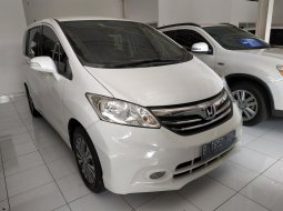 Dijual mobil bekas Honda Freed PSD 2014, Jawa Barat  7