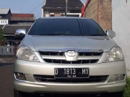 Jawa Barat, Toyota Kijang Innova G 2005 kondisi terawat 4