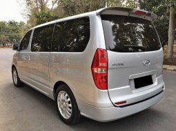 Jual mobil bekas Hyundai H-1 Royale 2012 di DKI Jakarta 4