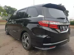 Mobil bekas Honda Odyssey Prestige 2.4 2015 dijual, Banten 6