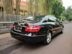 Jual mobil Mercedes-Benz E-Class E250 2011 bekas di DKI Jakarta 4