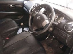 Jawa Tengah, Nissan Grand Livina XV 2013 kondisi terawat 9