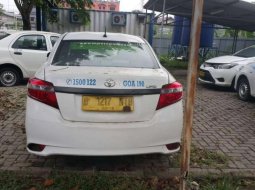 Mobil Toyota Limo 2014 dijual, Jawa Timur 5