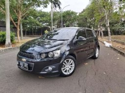 Mobil Chevrolet Aveo 2014 LT dijual, DKI Jakarta 7