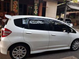 Bali, Honda Jazz RS 2010 kondisi terawat 3