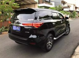 Jual mobil Toyota Fortuner VRZ 2019 di DKI Jakarta 4