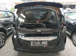 Jual mobil Honda Freed PSD 2014 dengan harga terjangkau di Jawa Barat  2