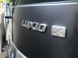 Jual mobil bekas murah Daihatsu Luxio X 2016 di Jawa Timur 7