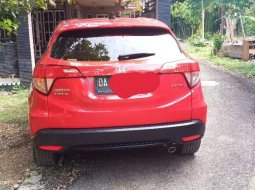 Kalimantan Selatan, Honda HR-V S 2015 kondisi terawat 7