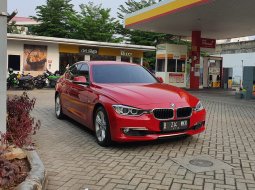 Mobil bekas BMW 3 Series 320i 2014 dijual, DKI Jakarta 4