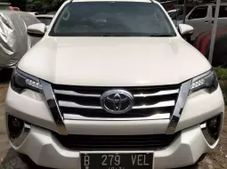 Jual cepat mobil Toyota Fortuner VRZ 2016 di DKI Jakarta 2