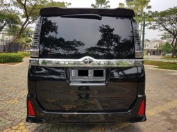 Banten, dijual mobil Toyota Voxy AT 2018 murah  4