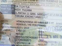 Kalimantan Selatan, Honda HR-V S 2015 kondisi terawat 6