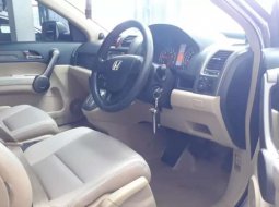 Dijual mobil bekas Honda CR-V 2.0, Jawa Barat  13