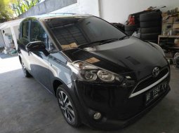 Jual mobil Toyota Sienta V 2017 terbaik di DIY Yogyakarta 1