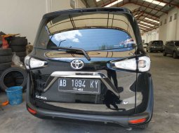 Jual mobil Toyota Sienta V 2017 terbaik di DIY Yogyakarta 6