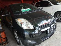 Jual mobil Toyota Yaris E 2010 murah di DIY Yogyakarta 1