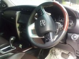 Mobil Toyota Fortuner 2016 VRZ dijual, DKI Jakarta 3