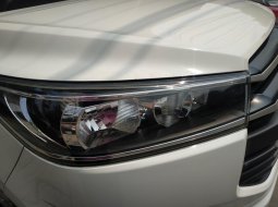 Jual Cepat Toyota Kijang Innova 2.0 G AT 2017 di Jawa Barat 5
