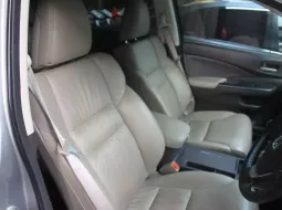 Dijual mobil bekas Honda CR-V 2.4 2012 murah di Jawa Barat 7