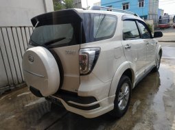 Jual mobil Daihatsu Terios R ADV AT 2016 bekas di Jawa Barat  3