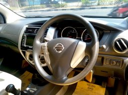 Jual mobil Nissan Grand Livina 2018 harga terjangkau di Jawa Tengah 4