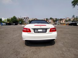 Jual mobil bekas Mercedes-Benz E-Class E250 2011 dengan harga terjangkau di DKI Jakarta 4