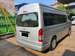 DKI Jakarta, Toyota Hiace High Grade Commuter 2018 kondisi terawat 4