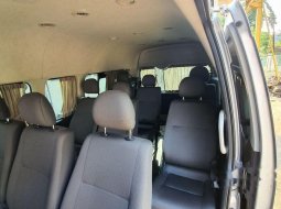 DKI Jakarta, Toyota Hiace High Grade Commuter 2018 kondisi terawat 2