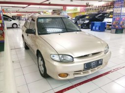 Jawa Timur, jual mobil Hyundai Accent 1.5 2000 dengan harga terjangkau 6