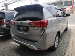 Jual mobil Toyota Kijang Innova 2.0 G AT 2016 terawat di Jawa Barat  1