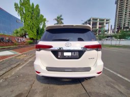 Jual mobil Toyota Fortuner VRZ AT 2017 dengan harga murah di DKI Jakarta 5