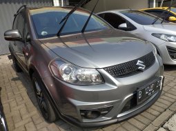 Jawa Barat, dijual mobil Suzuki SX4 X-Over 2011 bekas  3