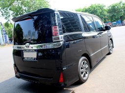 Jual Cepat Toyota Voxy 2.0 AT 2018 di DKI Jakarta 7