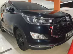 Dijual mobil Toyota Venturer 2019 terbaik di Jawa Barat 2