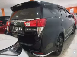 Dijual mobil Toyota Venturer 2019 terbaik di Jawa Barat 8
