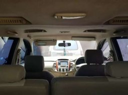 Mobil Toyota Kijang Innova 2012 2.0 G dijual, DIY Yogyakarta 4