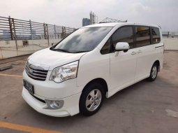 Jual mobil bekas murah Toyota NAV1 V 2014 di DKI Jakarta 2