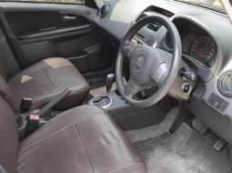 Suzuki SX4 2009 Jawa Timur dijual dengan harga termurah 1