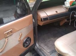 DIY Yogyakarta, Toyota Kijang 1989 kondisi terawat 1