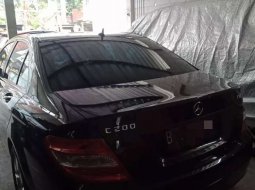 Mobil Mercedes-Benz C-Class 2011 C200 terbaik di Jawa Barat 2