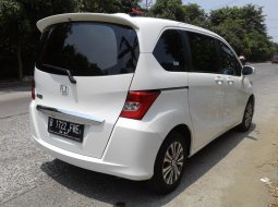 Jual mobil Honda Freed SD 2013 dengan harga murah di Jawa Barat  3