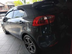 Jual mobil Kia Rio 1.6 NA 2013 dengan harga murah di DIY Yogyakarta 5