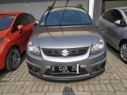 Dijual cepat mobil Suzuki SX4 X-Over AT 2011, Jawa Barat  1