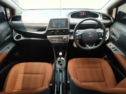 Jual cepat mobil Toyota Sienta Q AT 2017 di Jawa Barat 4