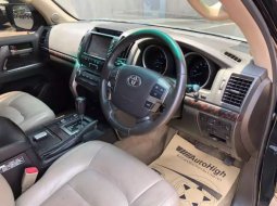 Jual mobil Toyota Land Cruiser 4.5 V8 Diesel 2012 terbaik di DKI Jakarta 2