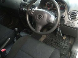 Suzuki SX4 2011 Jawa Timur dijual dengan harga termurah 7